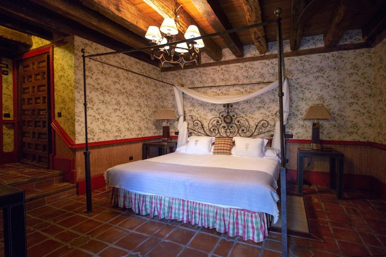 Hotel Rural Castillo De Somaen Екстер'єр фото